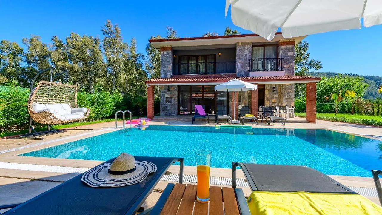 Huema - 6 Bedroom Holiday Villa In Kayakoey Oeluedeniz Фетхие