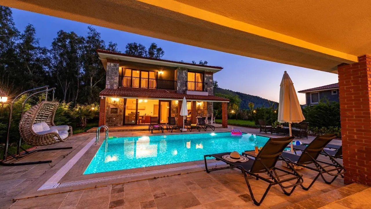 Huema - 6 Bedroom Holiday Villa In Kayakoey Oeluedeniz Фетхие
