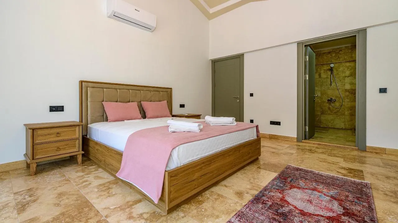 Huema - 6 Bedroom Holiday Villa In Kayakoey Oeluedeniz Фетхие Турция