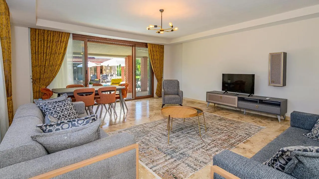 Huema - 6 Bedroom Holiday Villa In Kayakoey Oeluedeniz Фетхие 0*,